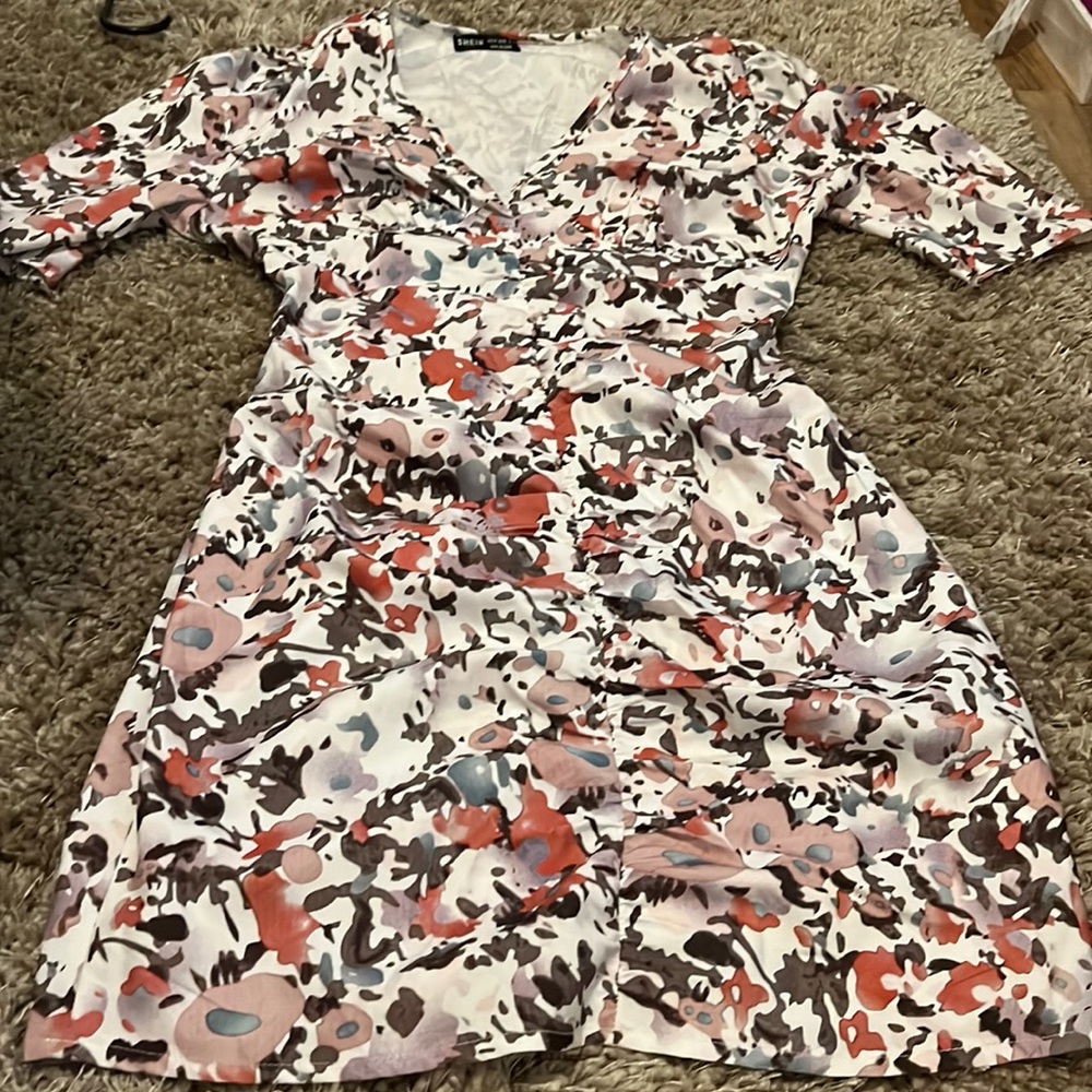 V neck bodycon midi dress flowers